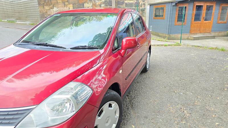 NISSAN TIIDA
