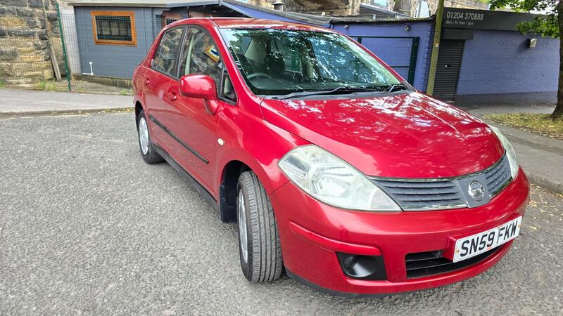 NISSAN TIIDA